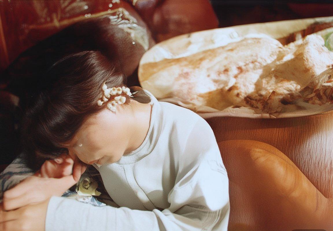 杨瀚森三分命中率不佳仍获信任：防守端选位、篮板拼抢与高位策应成关键